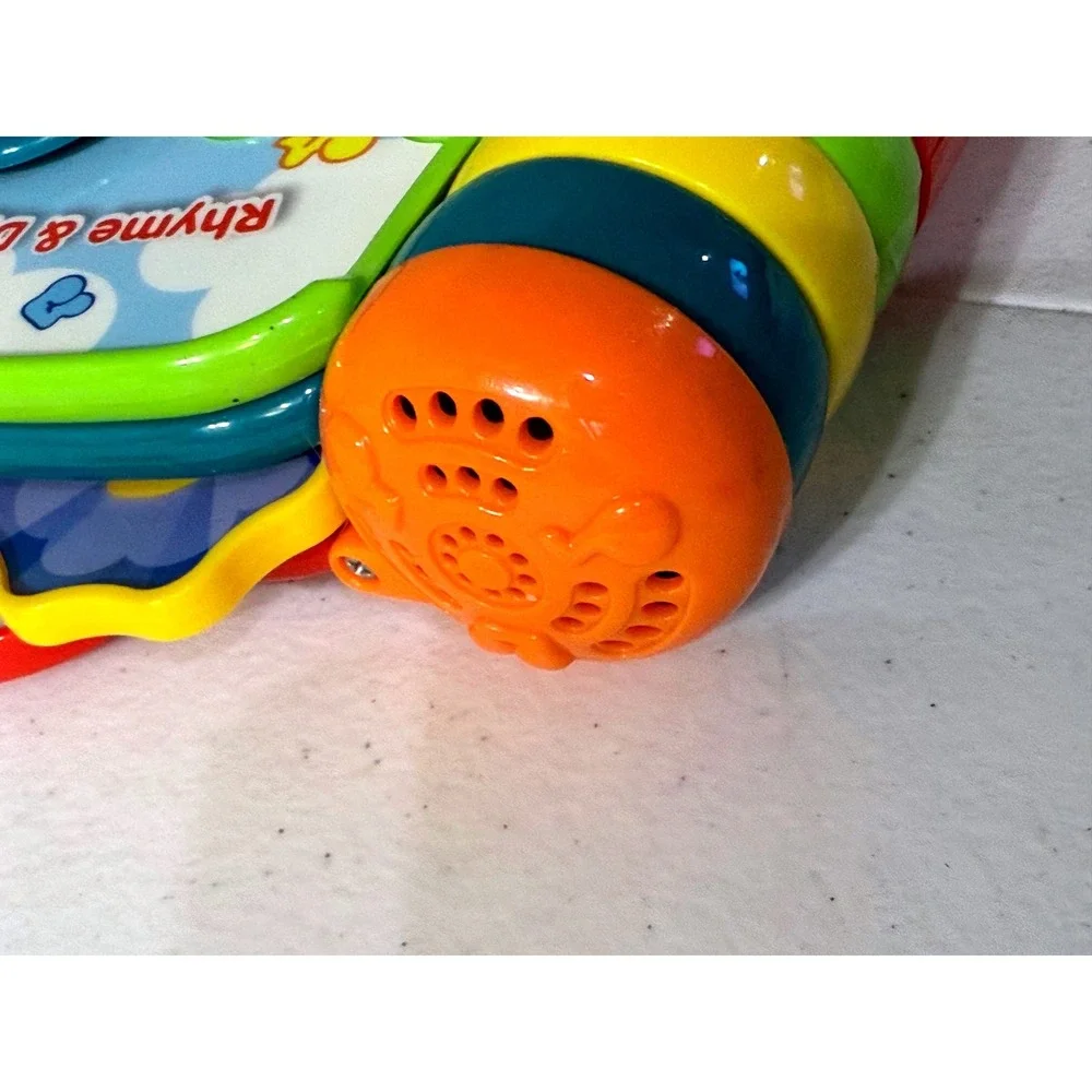 Vtech Rhyme & Discover Book Heavy Duty Musical 8